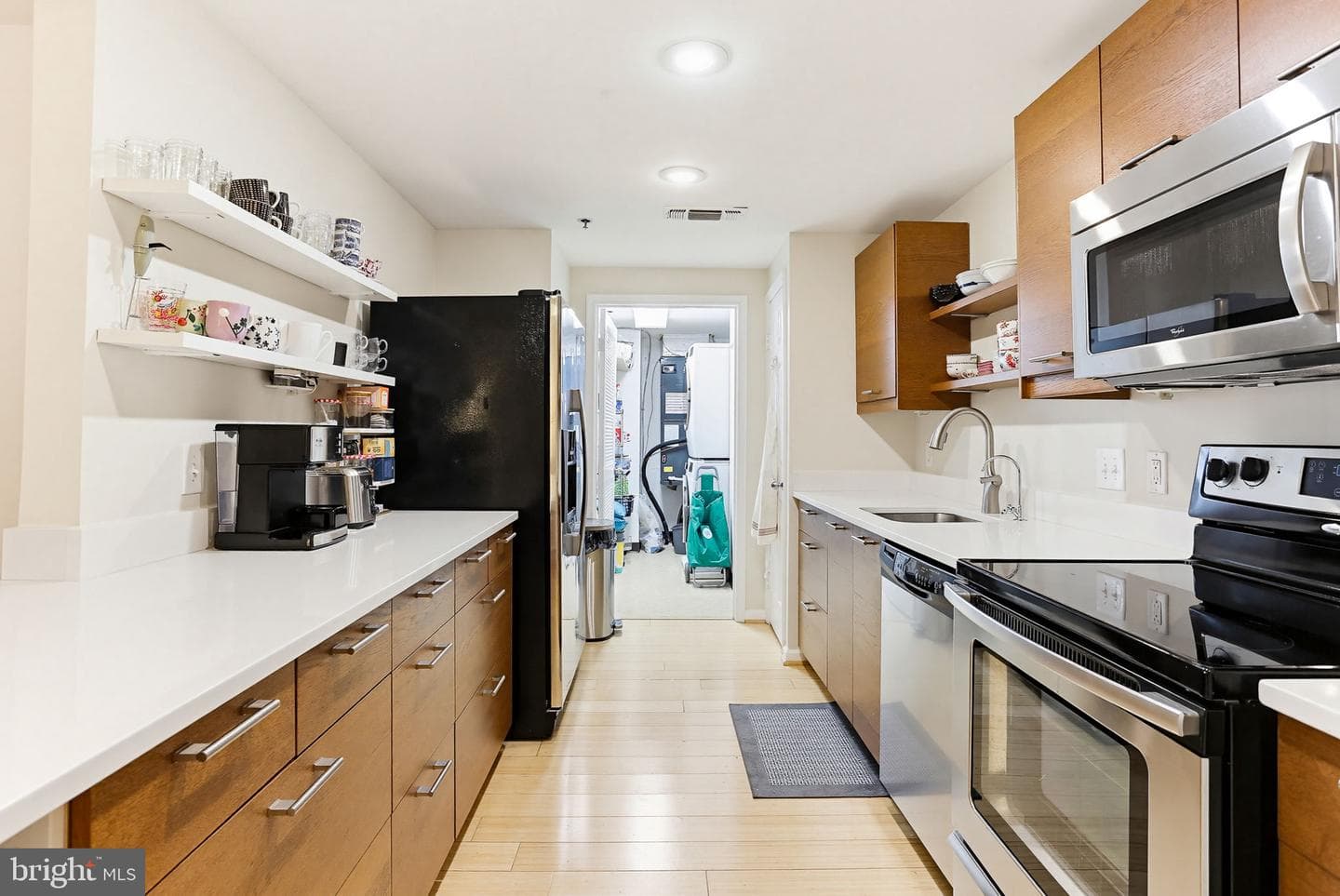 960 Fell Street #202 photo 9