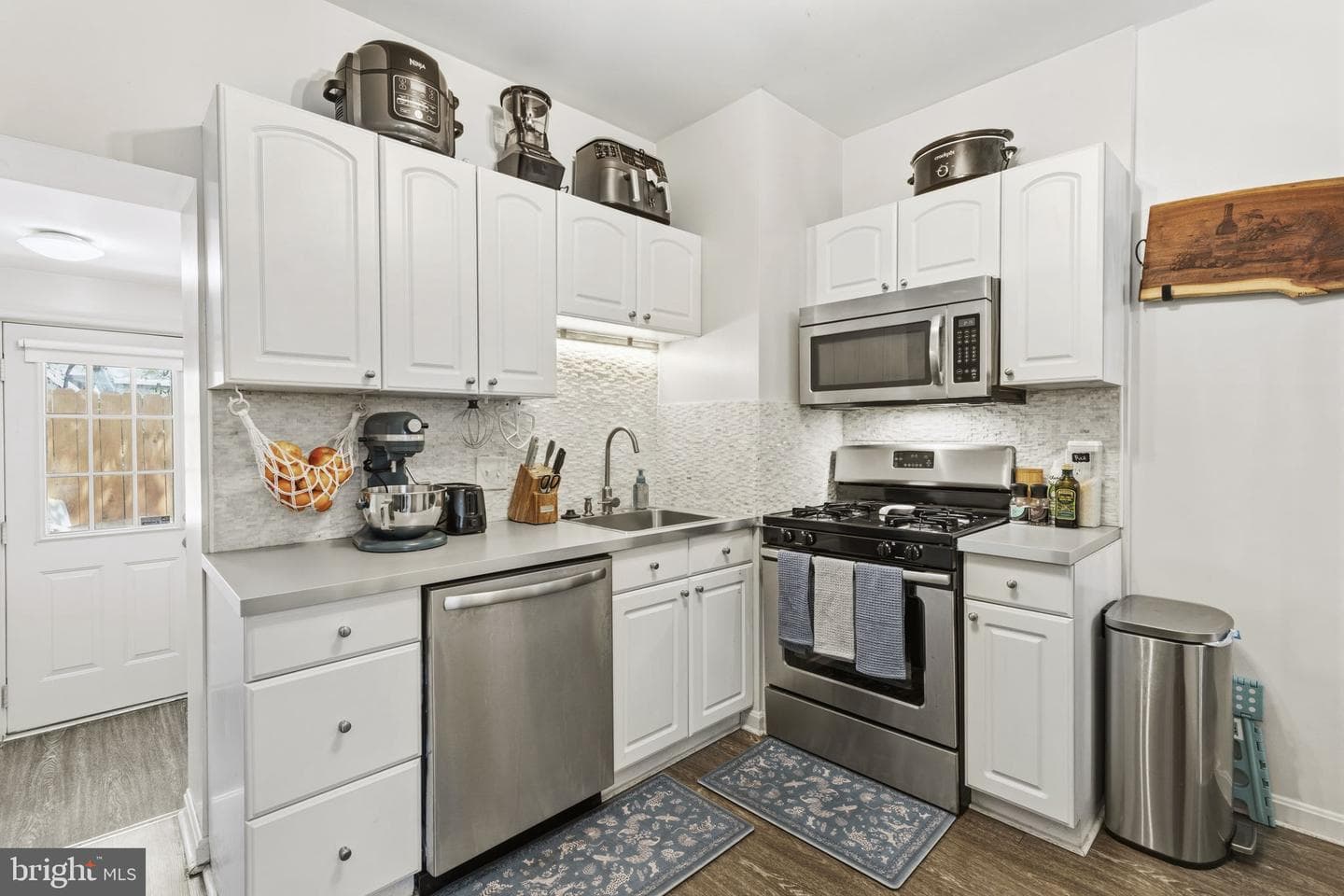 1427 Olive Street photo 6