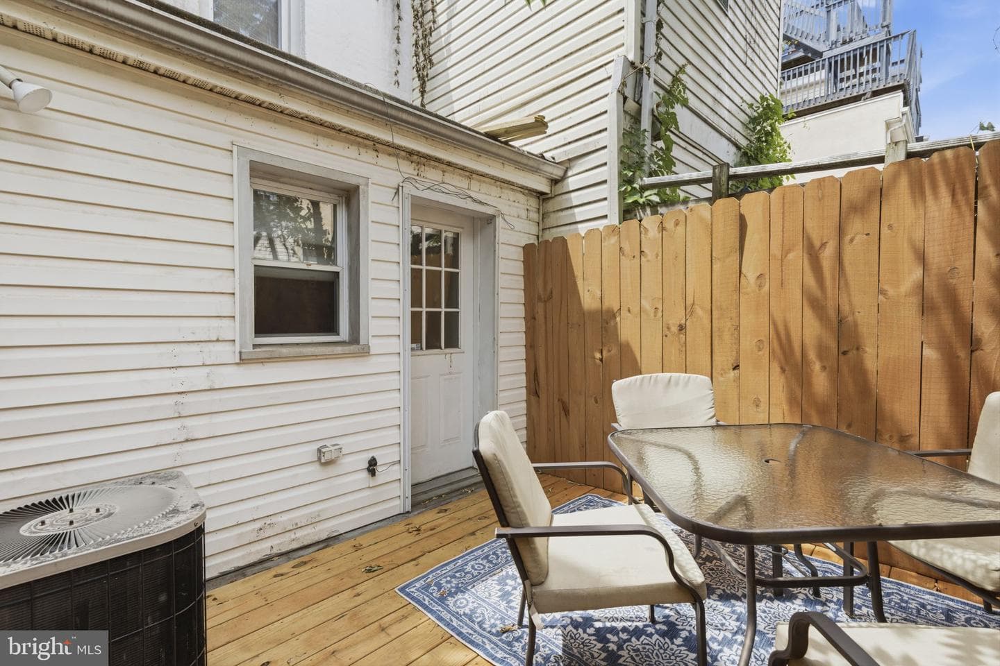 1427 Olive Street photo 7