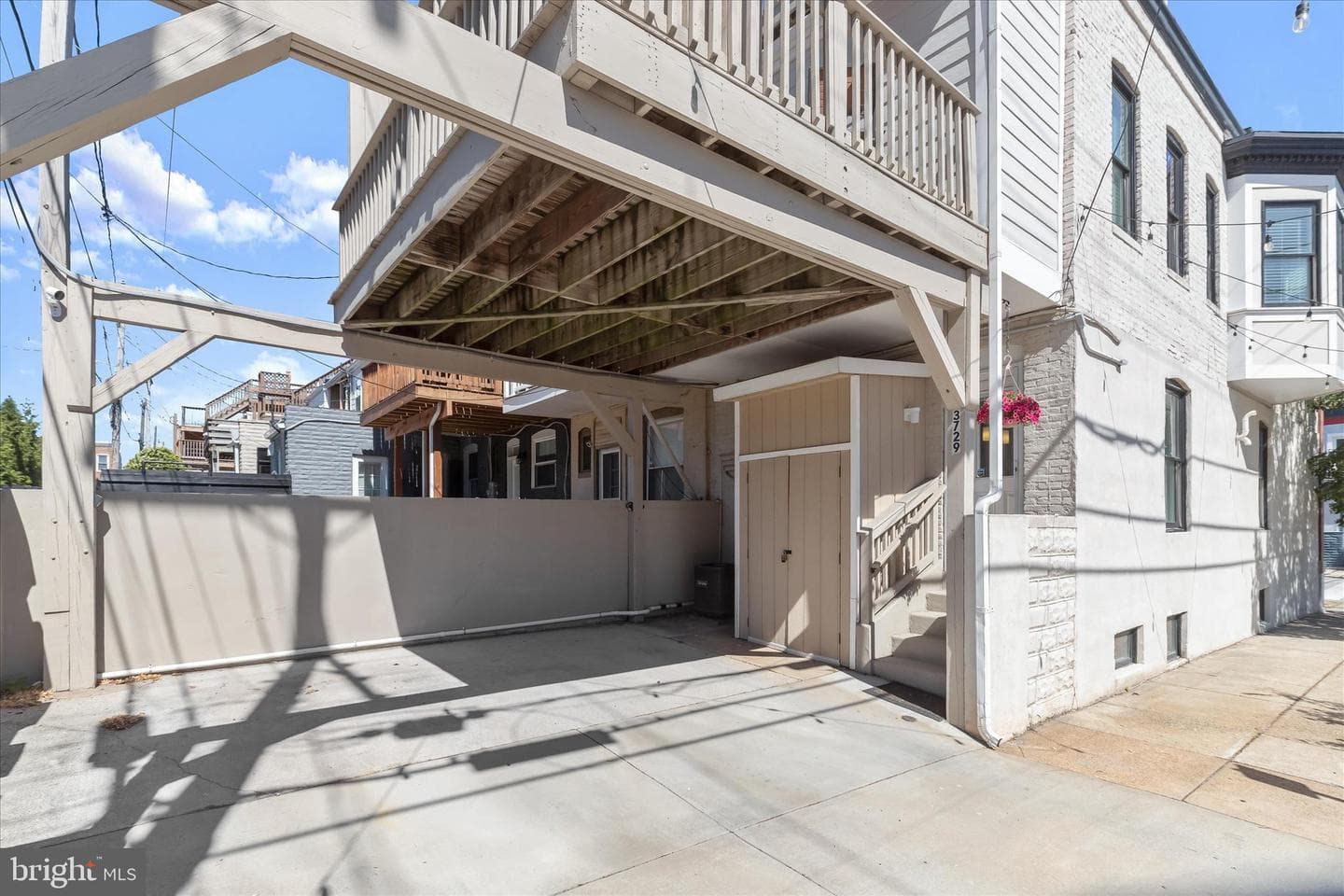 3729 Hudson Street photo 45