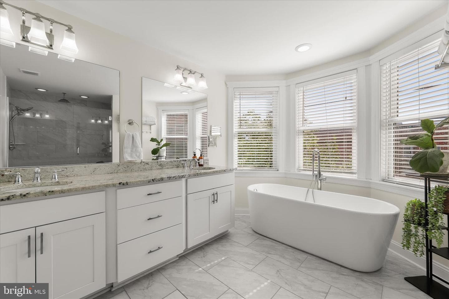 3729 Hudson Street photo 6