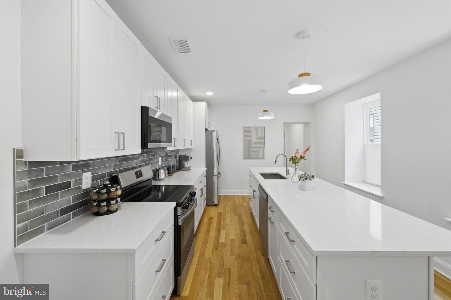52 S Fulton Avenue photo 8