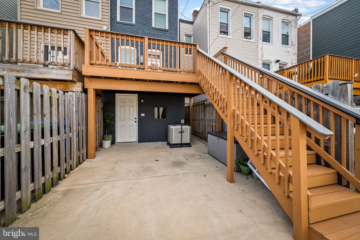 609 Grundy Street photo 38