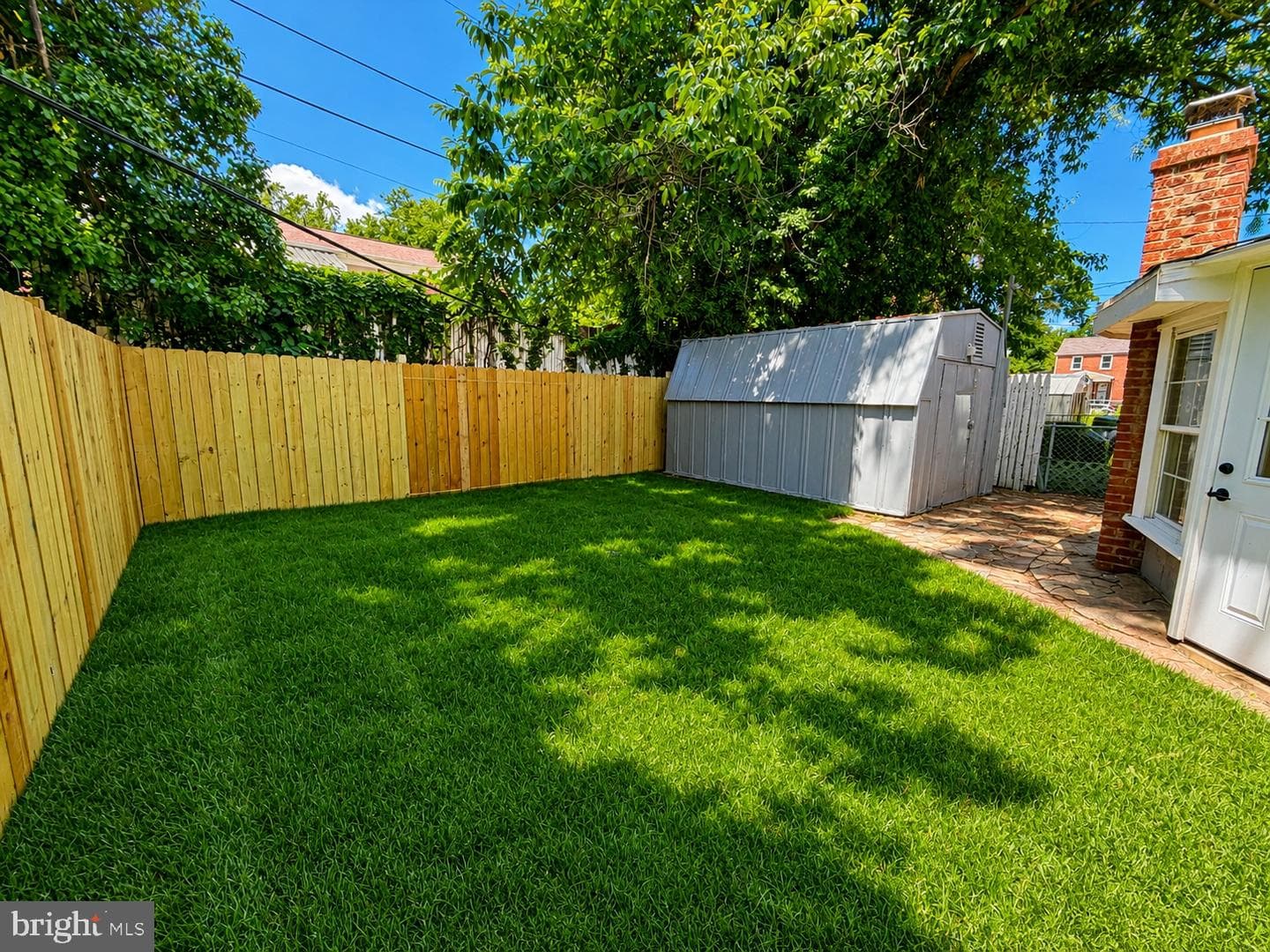 3902 N Rogers Avenue photo 58
