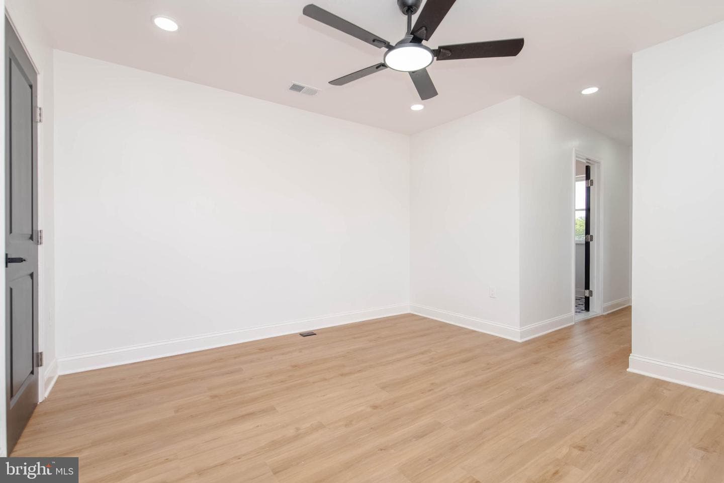 1300 W 37th Street photo 19