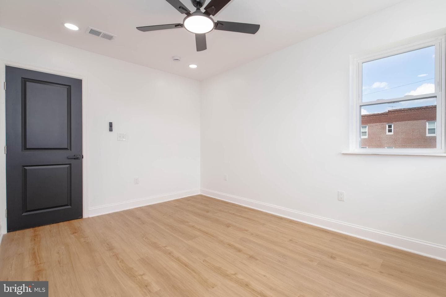 1300 W 37th Street photo 28