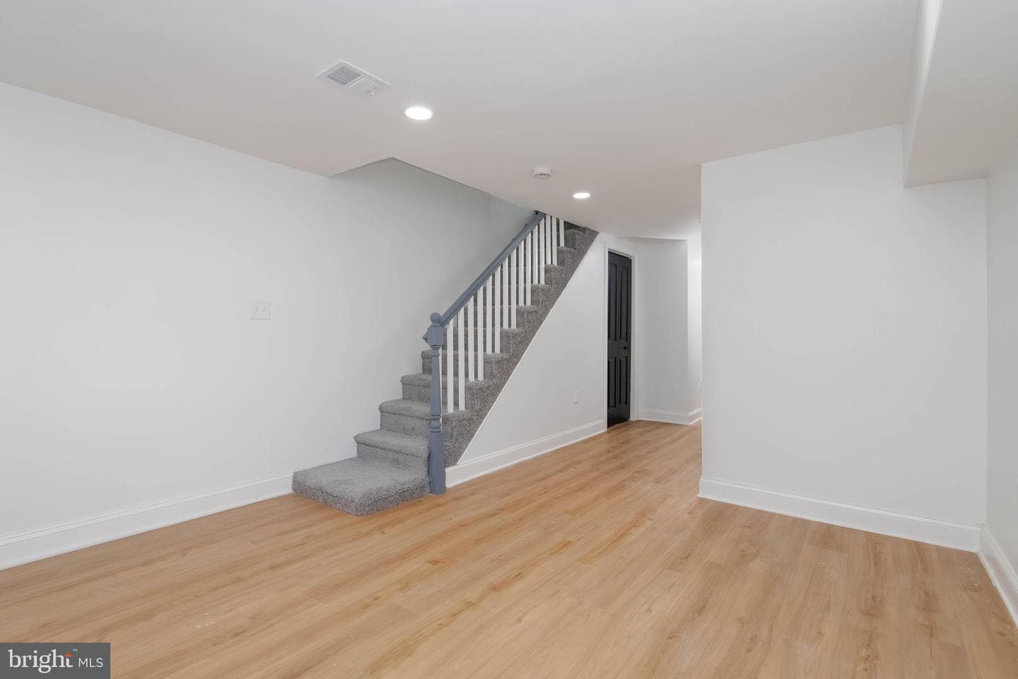 1300 W 37th Street photo 32