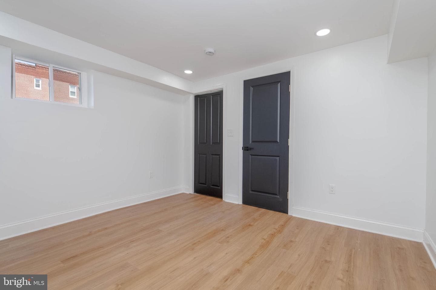 1300 W 37th Street photo 35