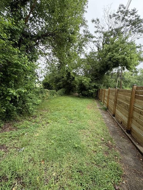 417 Rosecroft Terrace photo 12