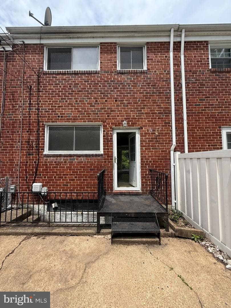1015 Woodheights Avenue photo 9