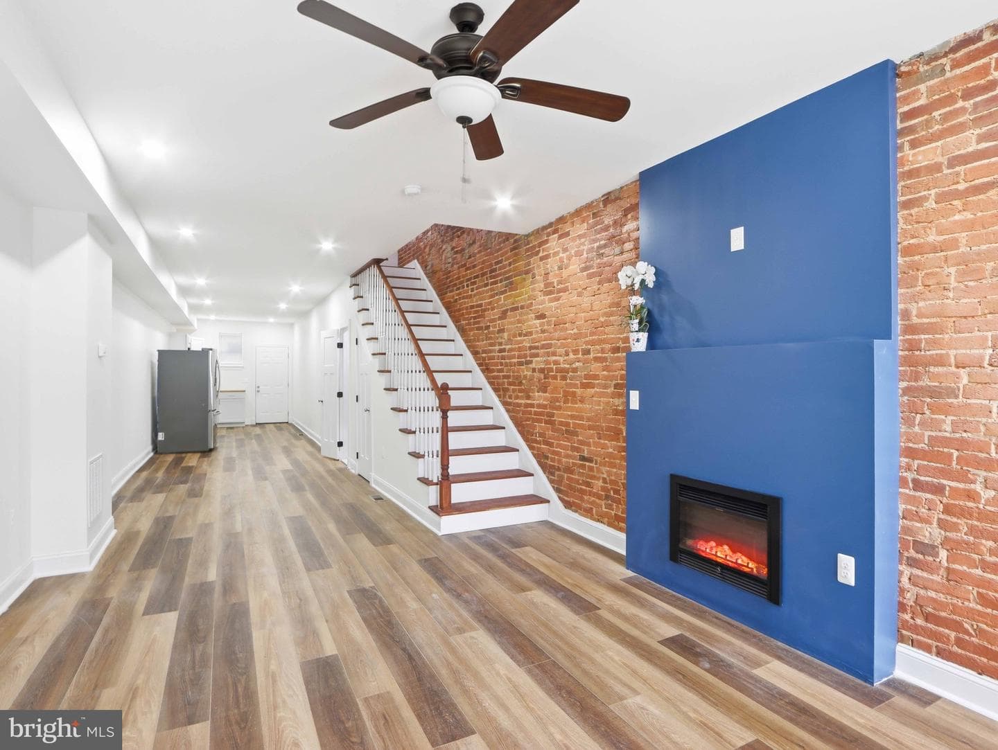 2020 Wilkens Avenue photo 3