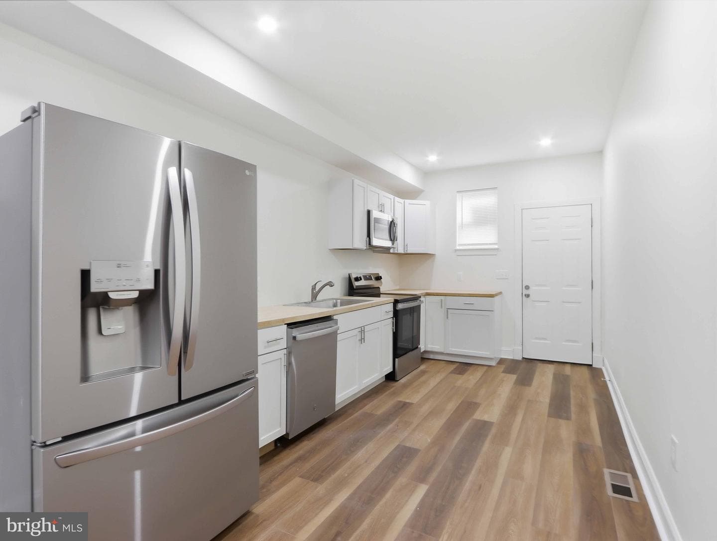 2020 Wilkens Avenue photo 6
