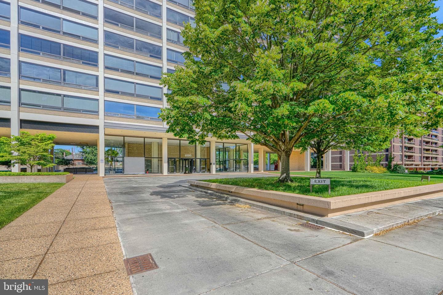 4000 N Charles Street #1206 photo 27