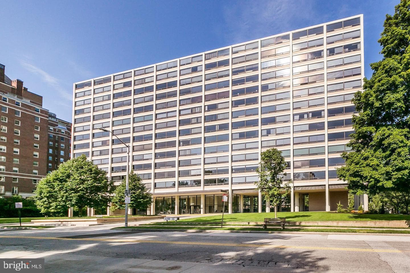 4000 N Charles Street #1206 photo 30