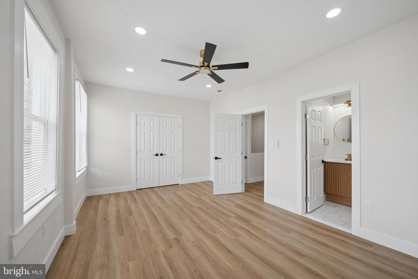 306 Lyndhurst Street photo 19