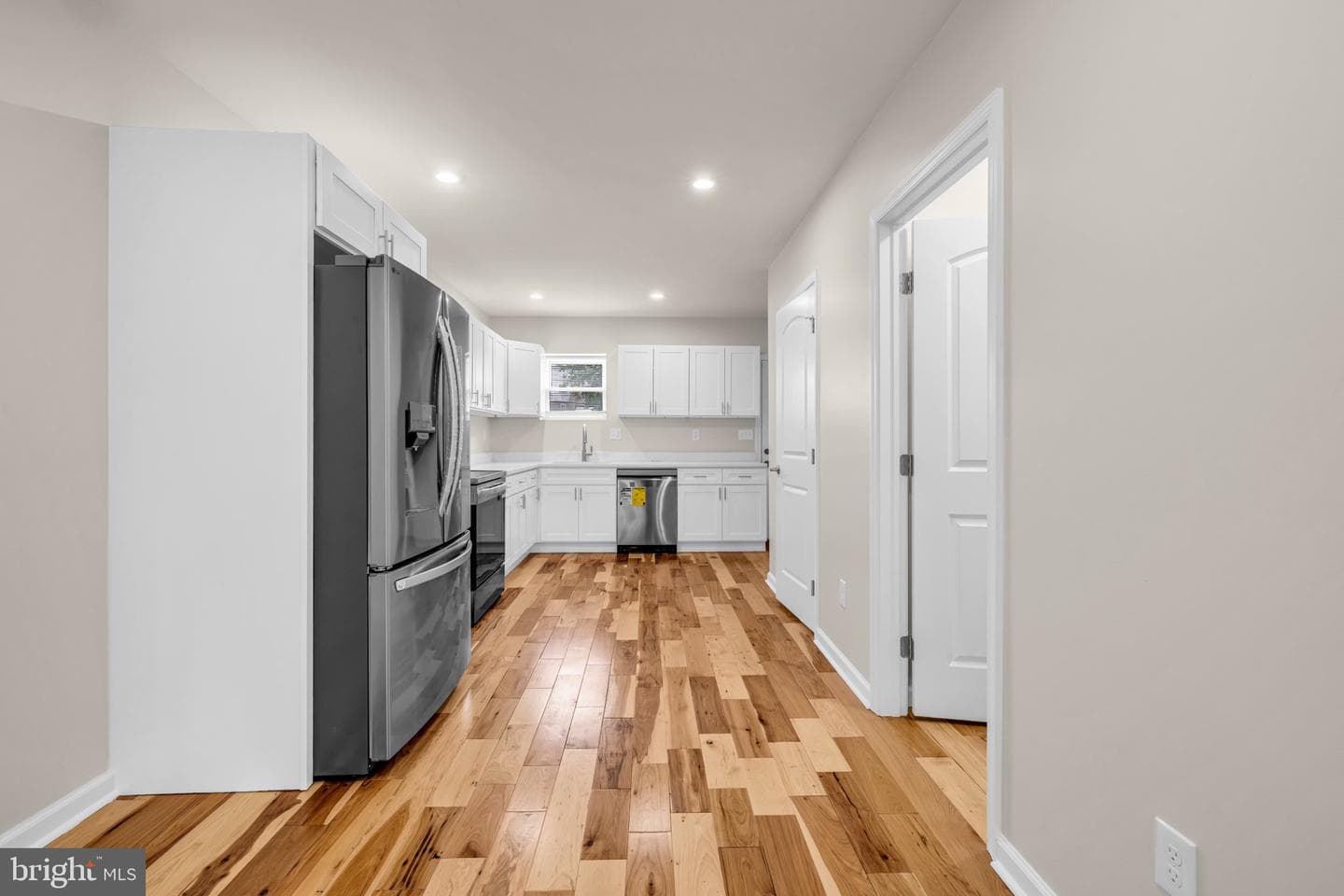 1622 Hazel Street photo 4