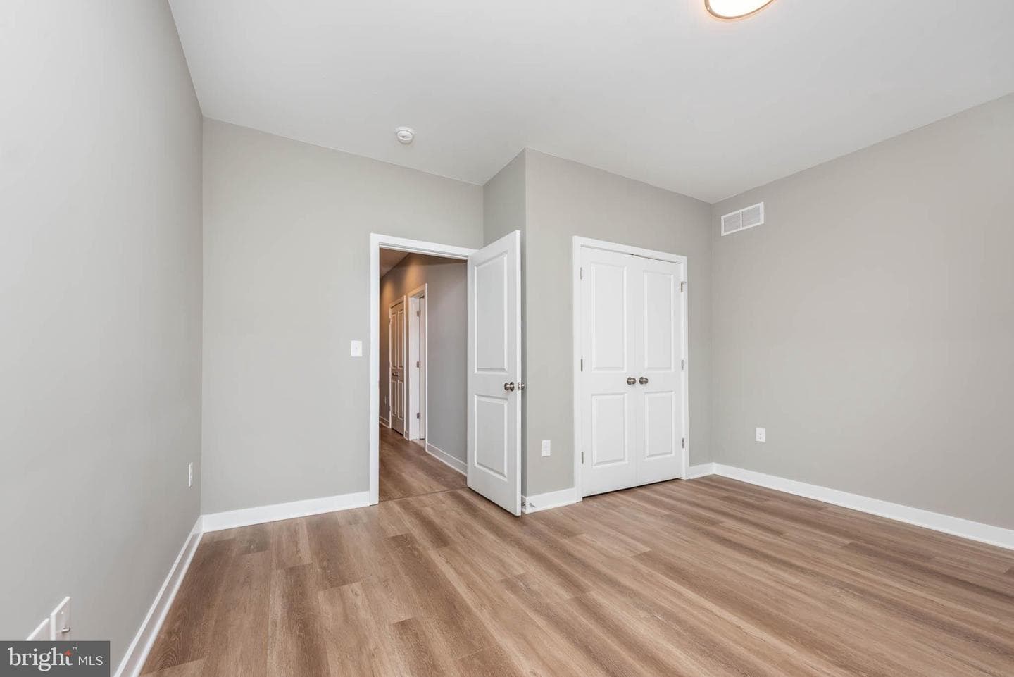 848 Edmondson Avenue photo 17