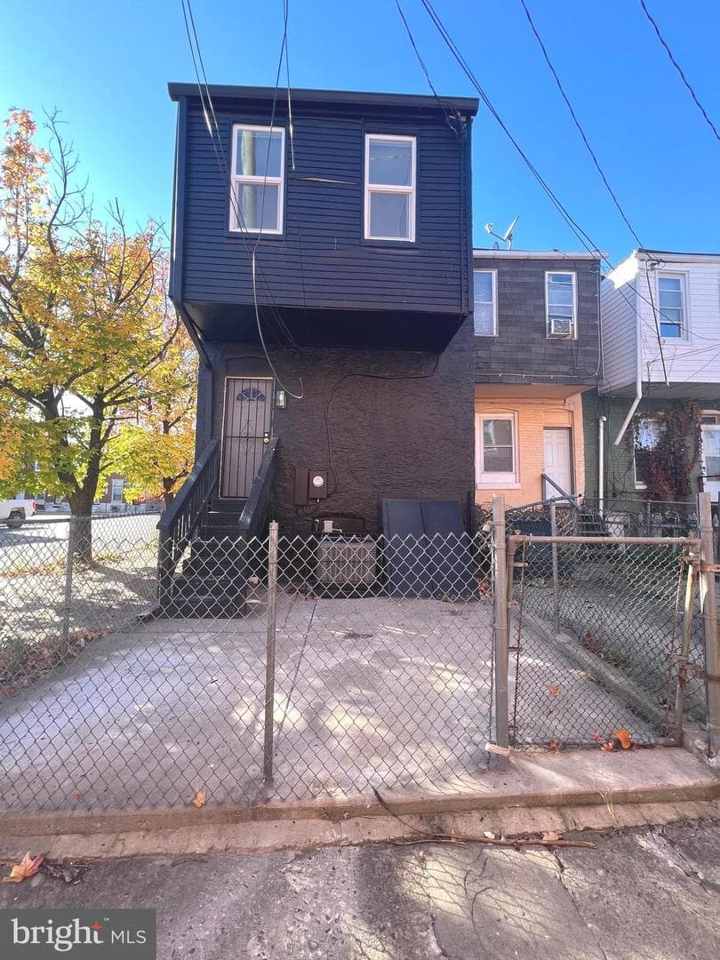 901 N Luzerne Avenue photo 31