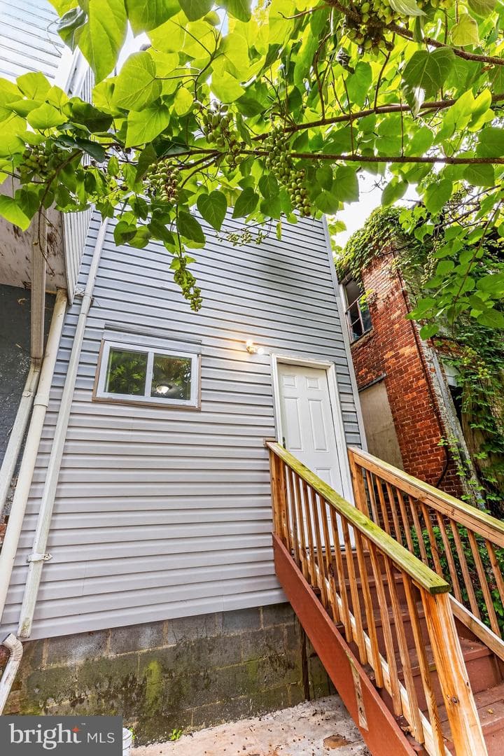 2036 Walbrook Avenue photo 27