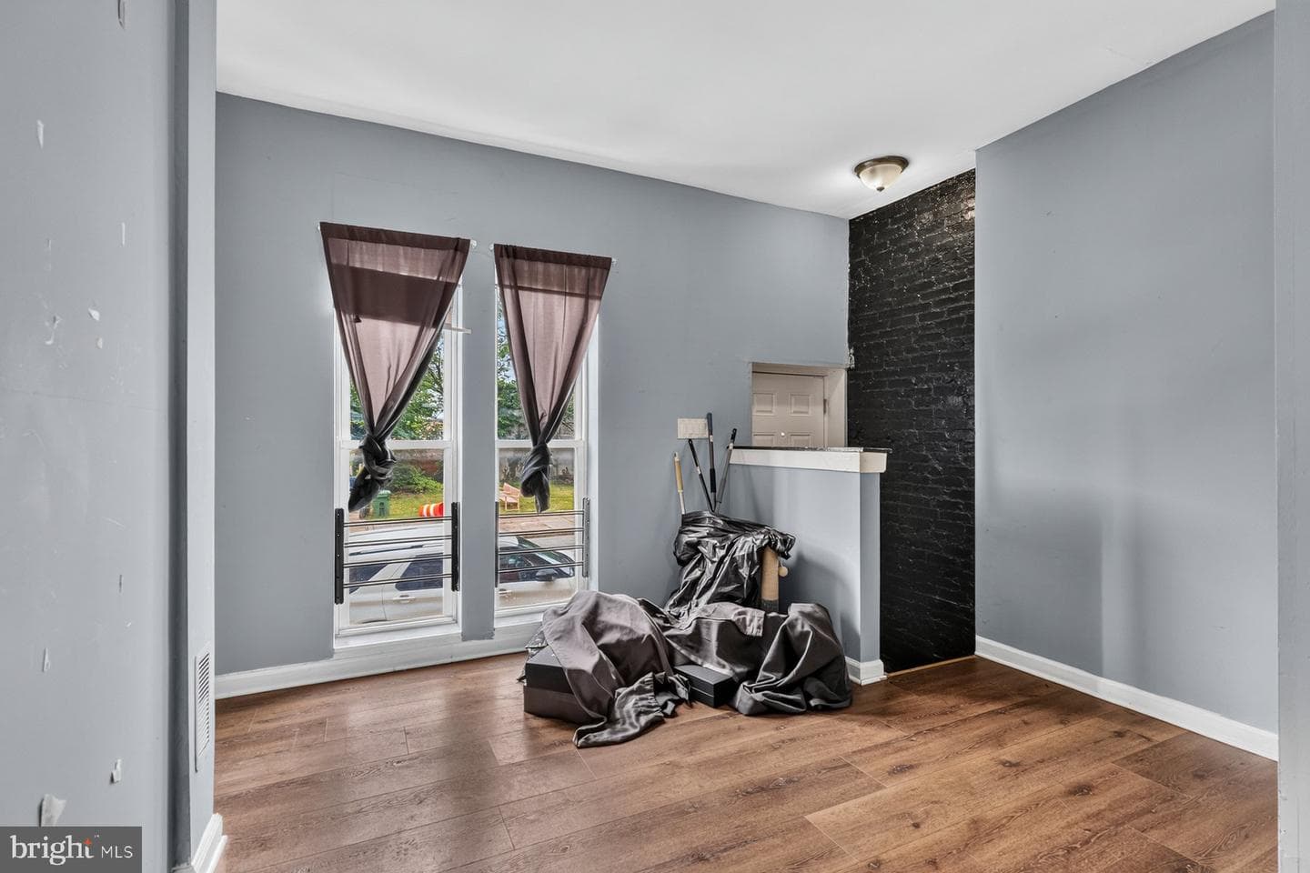 2036 Walbrook Avenue photo 5
