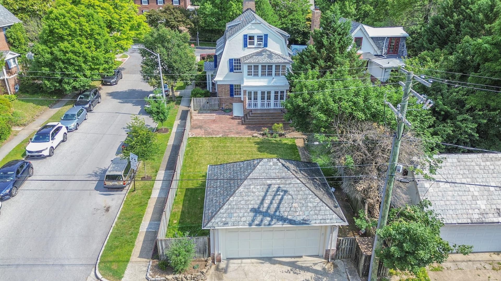 535 W 40th Street photo 56