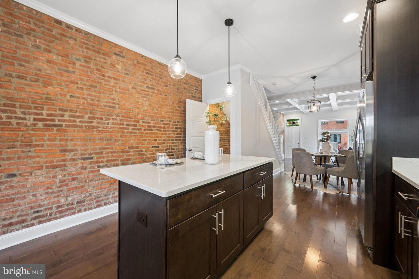 3134 Foster Avenue photo 16