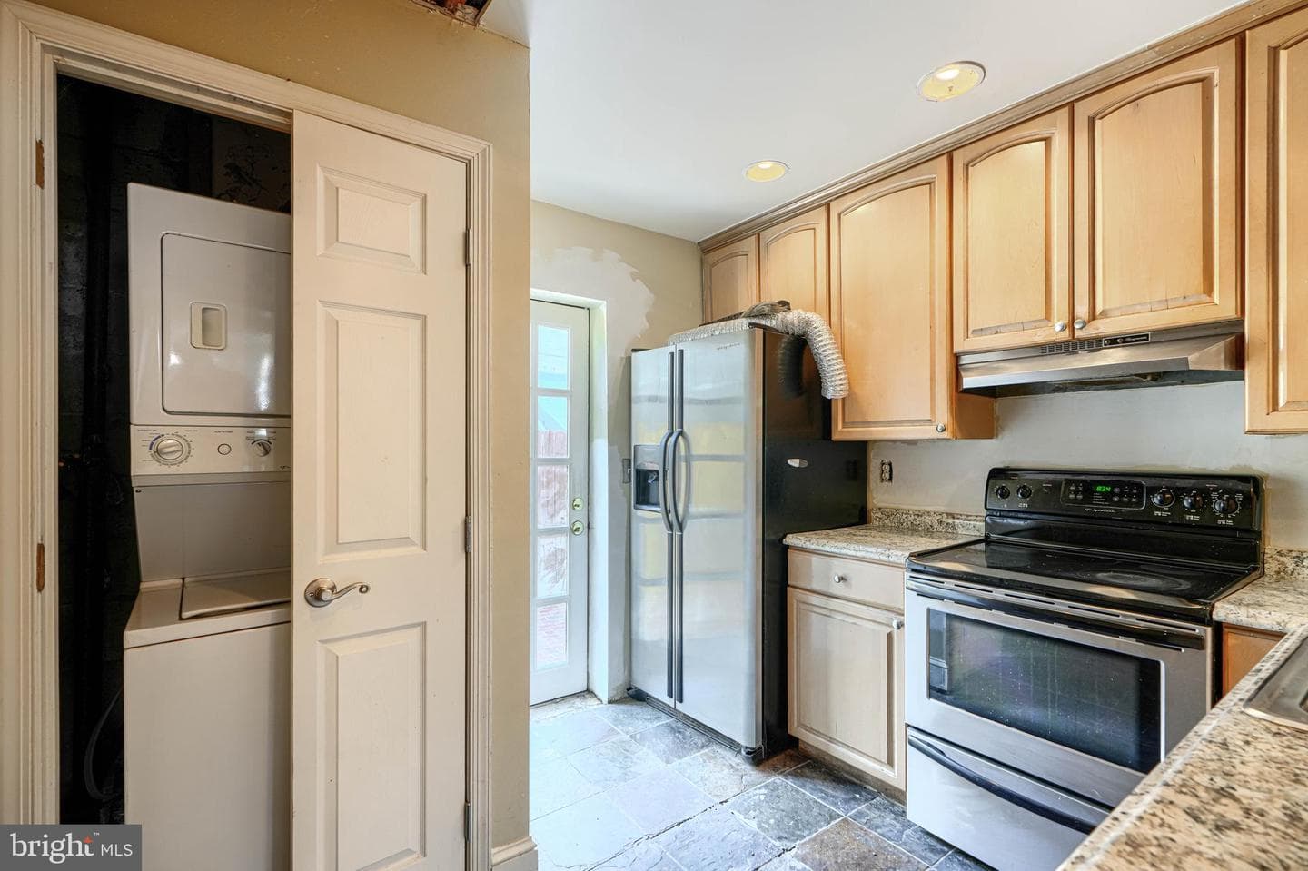 42 E Hamburg Street E photo 10