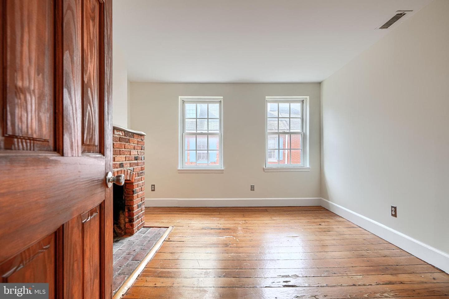 42 E Hamburg Street E photo 15