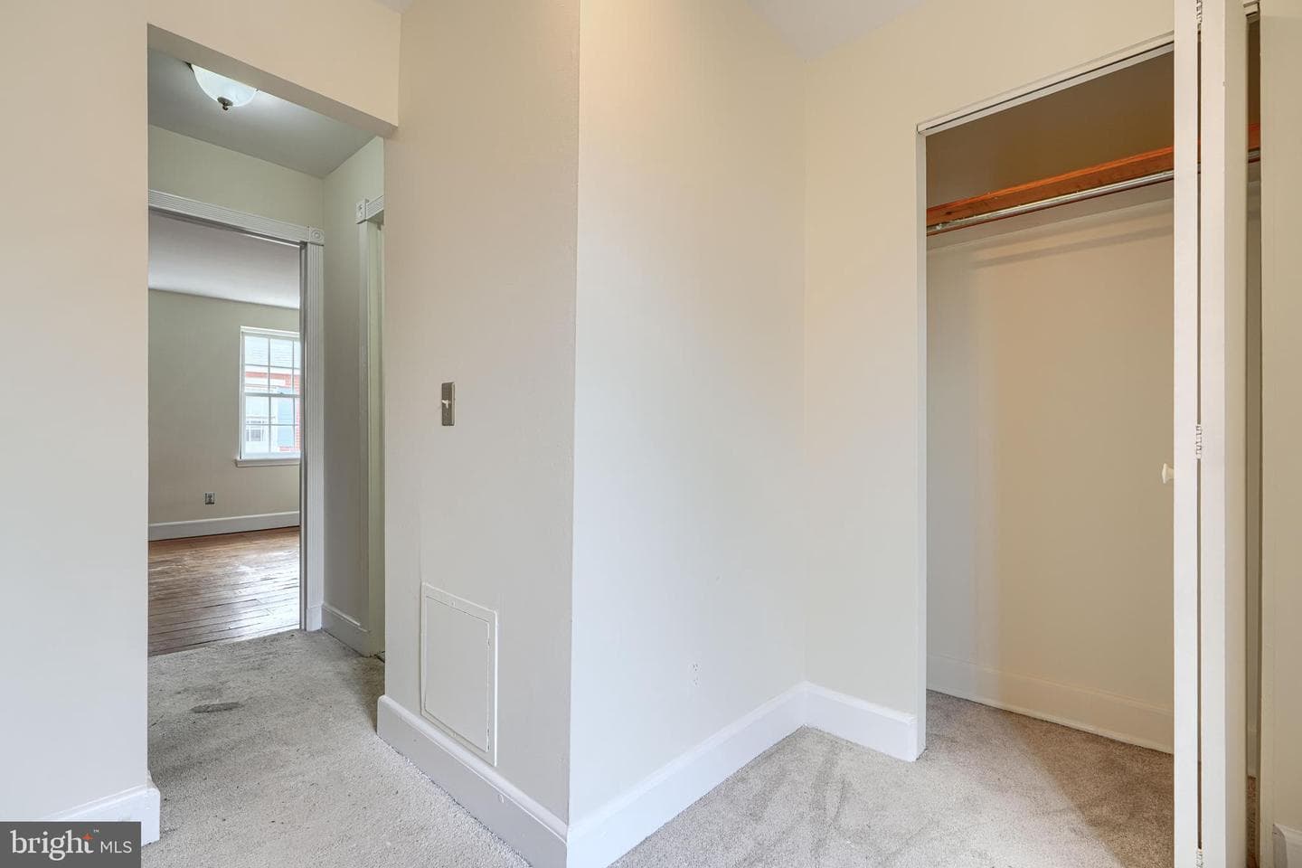 42 E Hamburg Street E photo 22