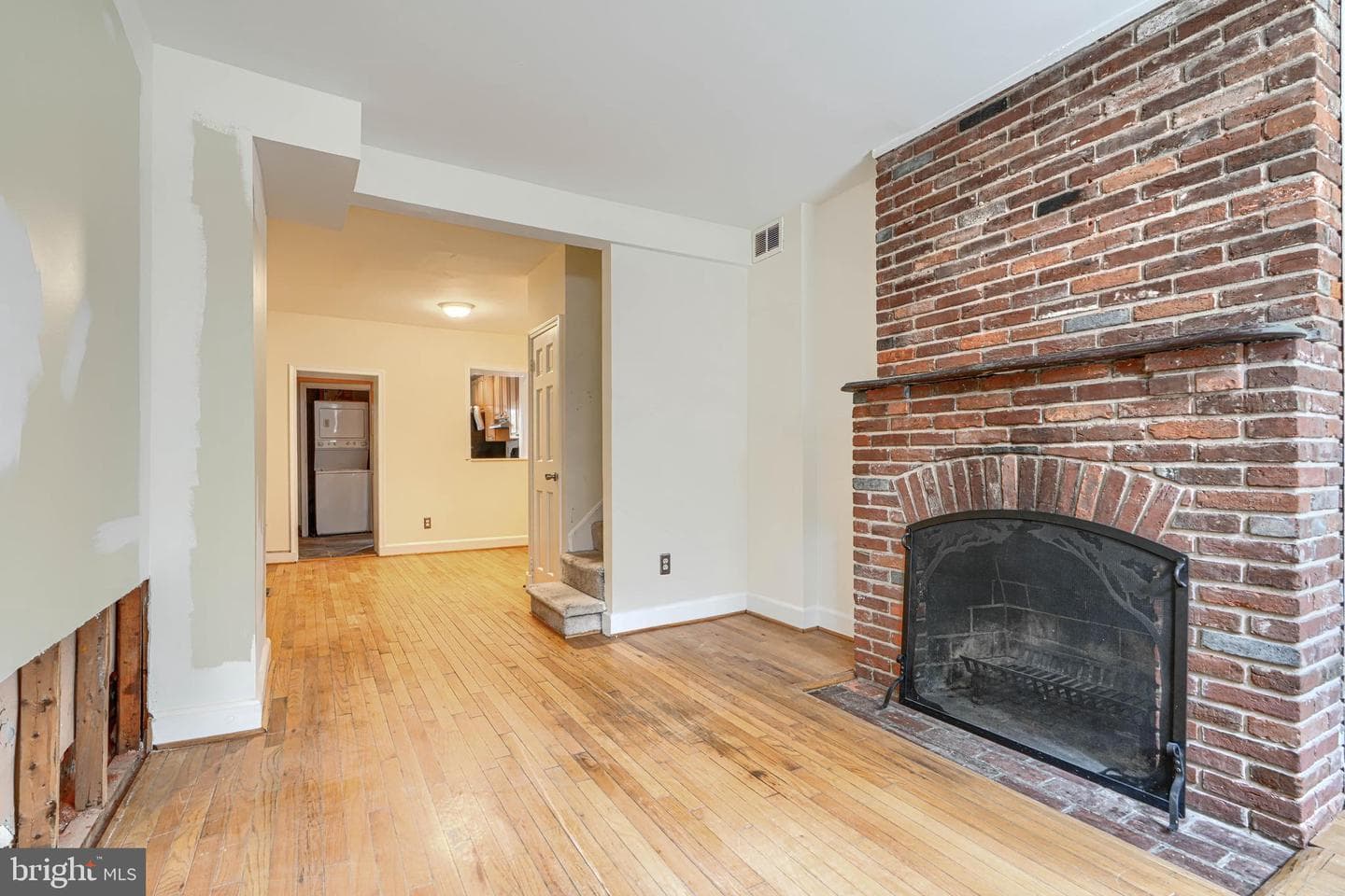 42 E Hamburg Street E photo 3