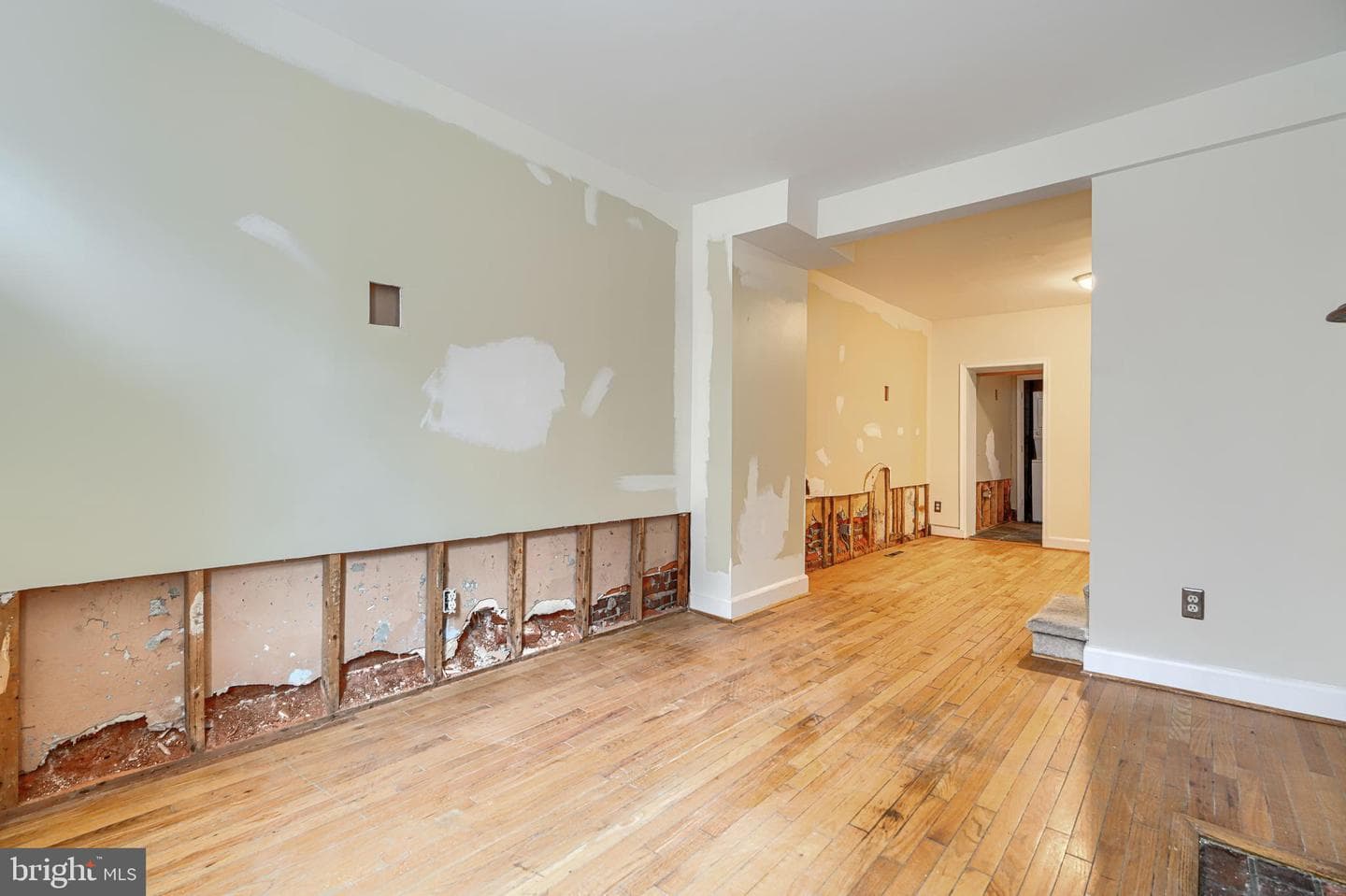 42 E Hamburg Street E photo 4