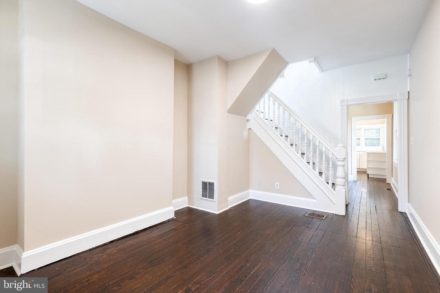 806 Homestead Street photo 5