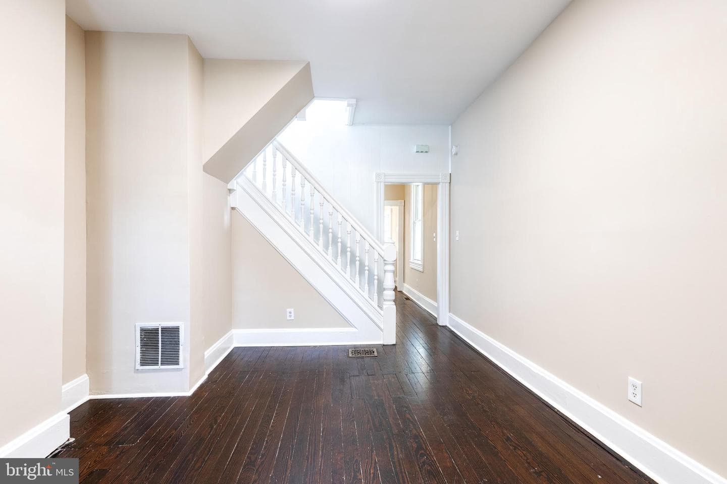 806 Homestead Street photo 6