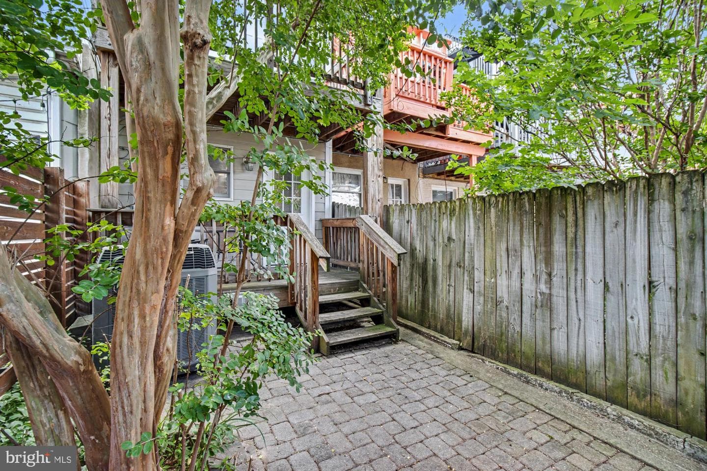 916 S Curley Street photo 44