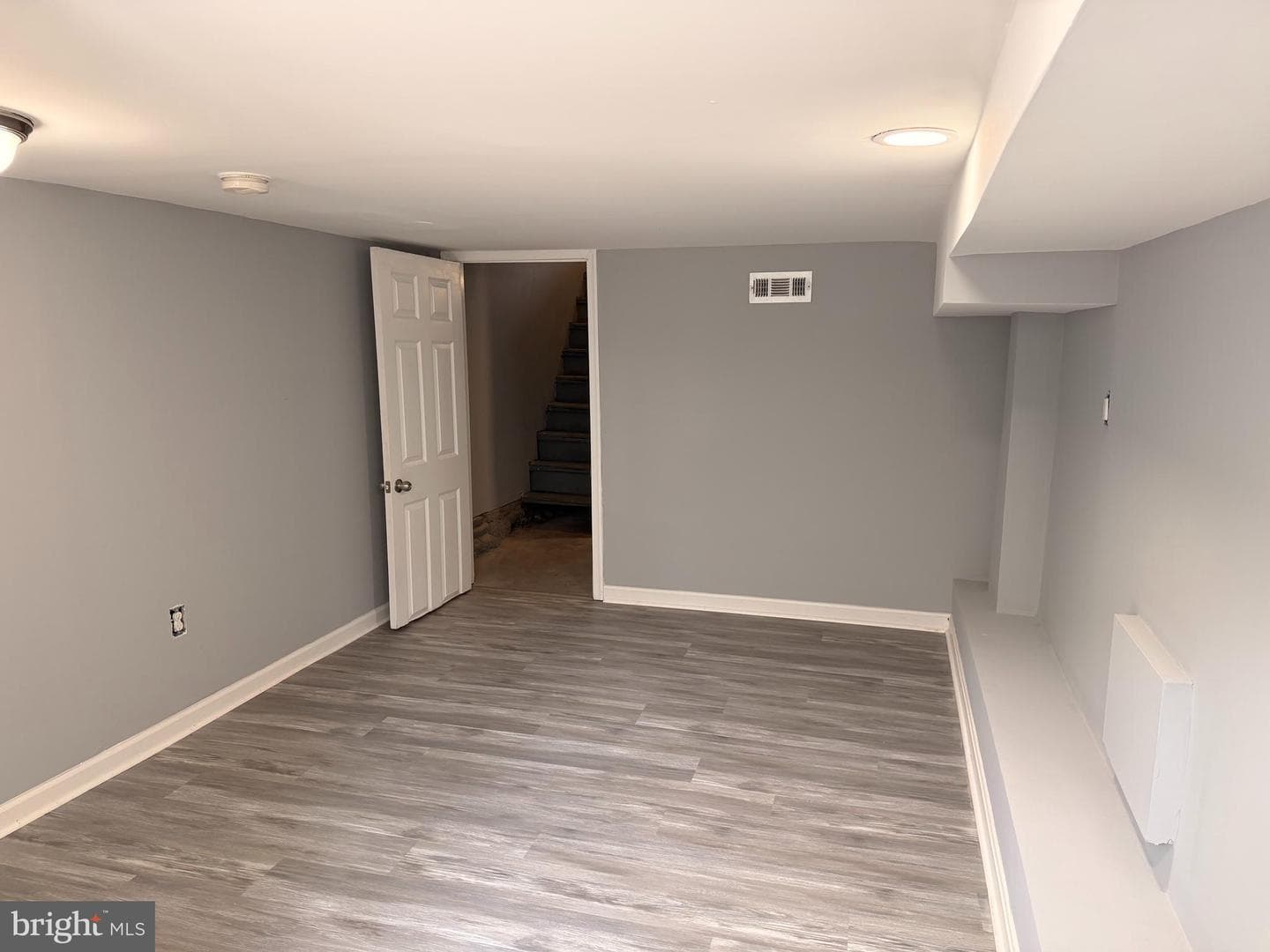427 N Montford Avenue photo 25