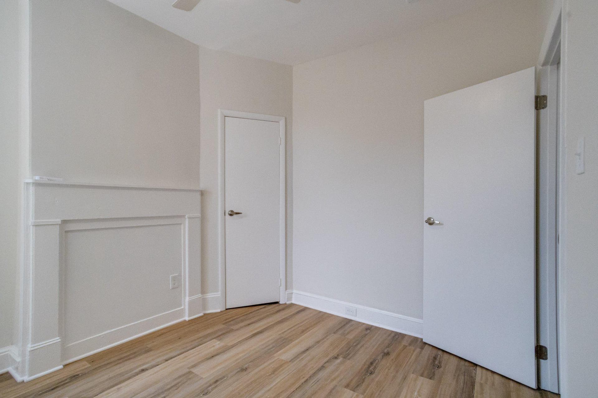 309 E 23rd Street photo 29