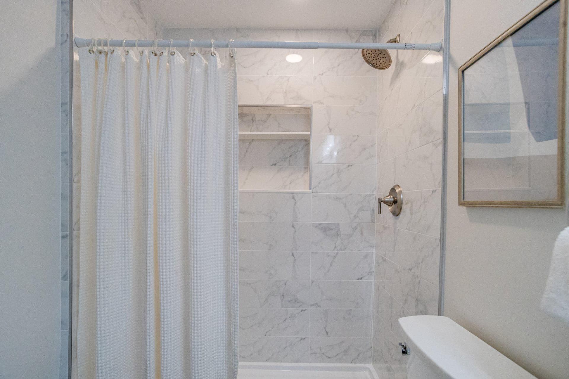 309 E 23rd Street photo 41