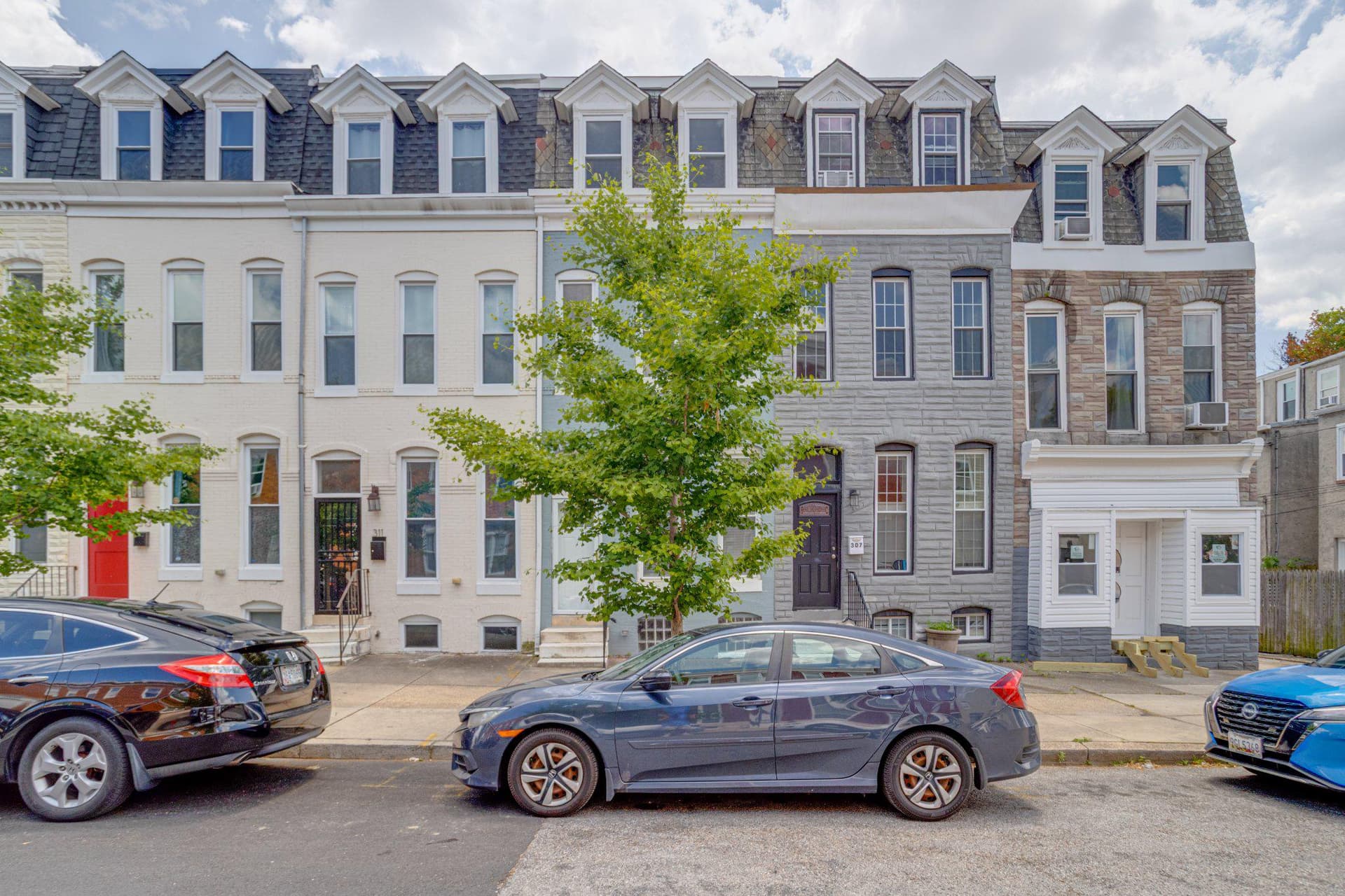 309 E 23rd Street photo 47