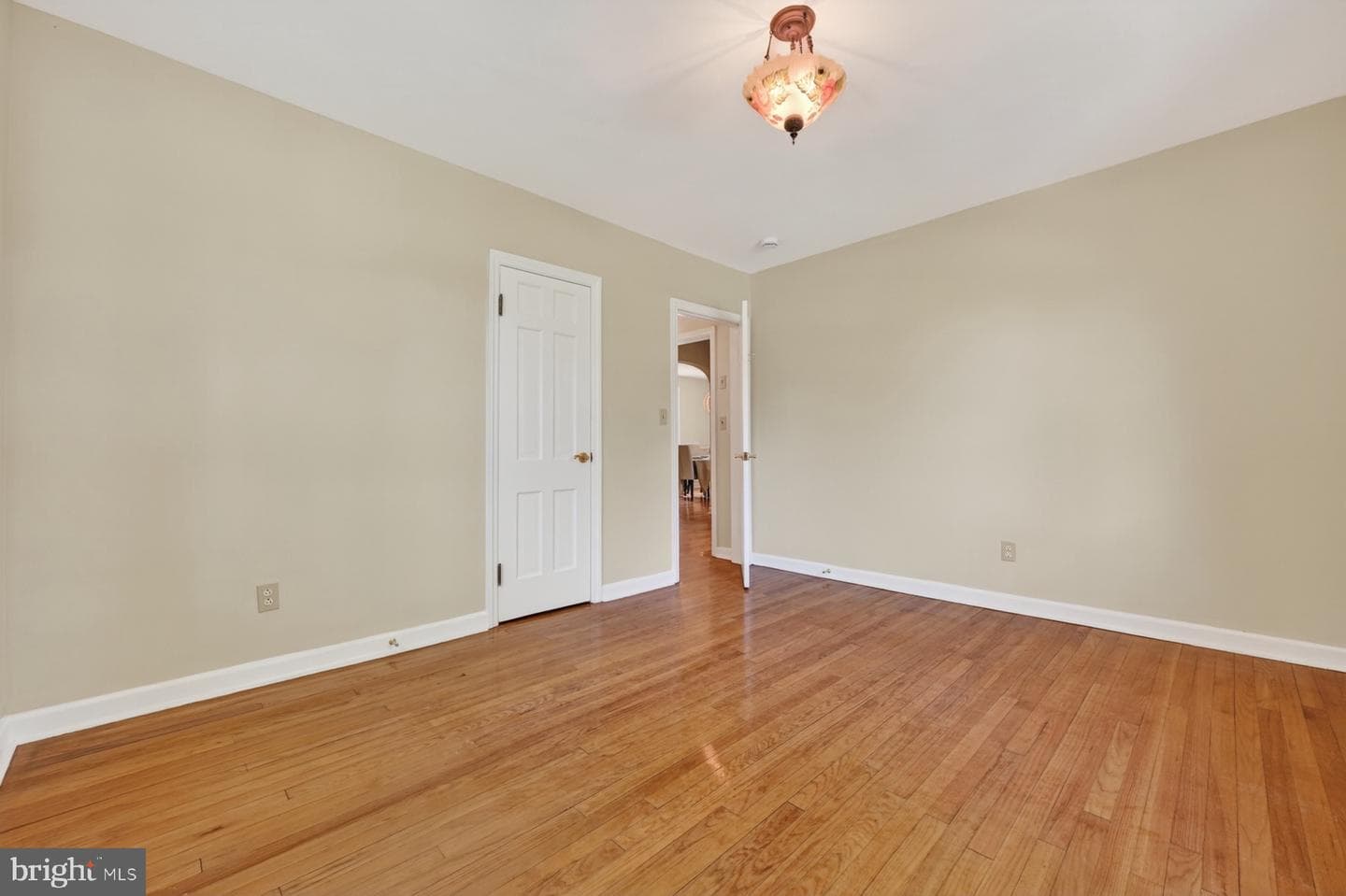 2119 Edmondson photo 40