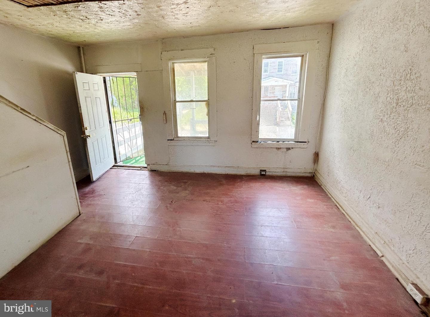 145 Palormo Avenue photo 5