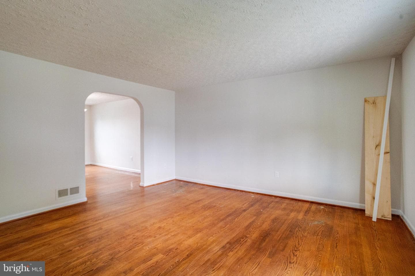 4600 Seifert Avenue photo 18