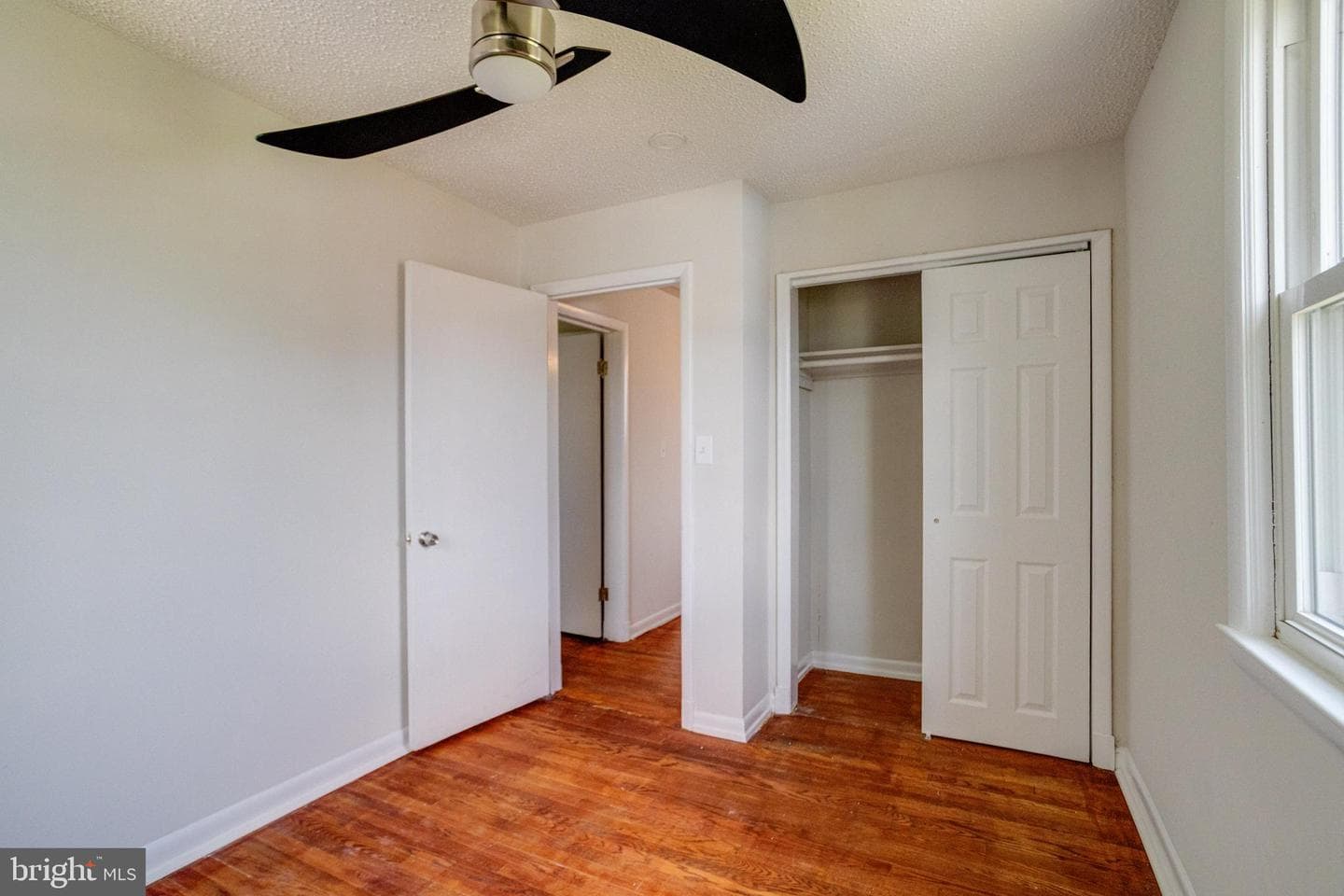 4600 Seifert Avenue photo 32