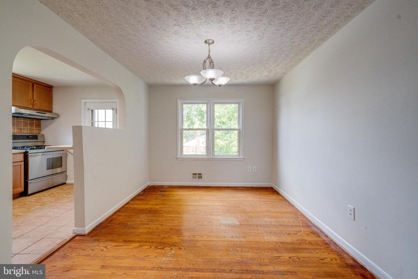4600 Seifert Avenue photo 6
