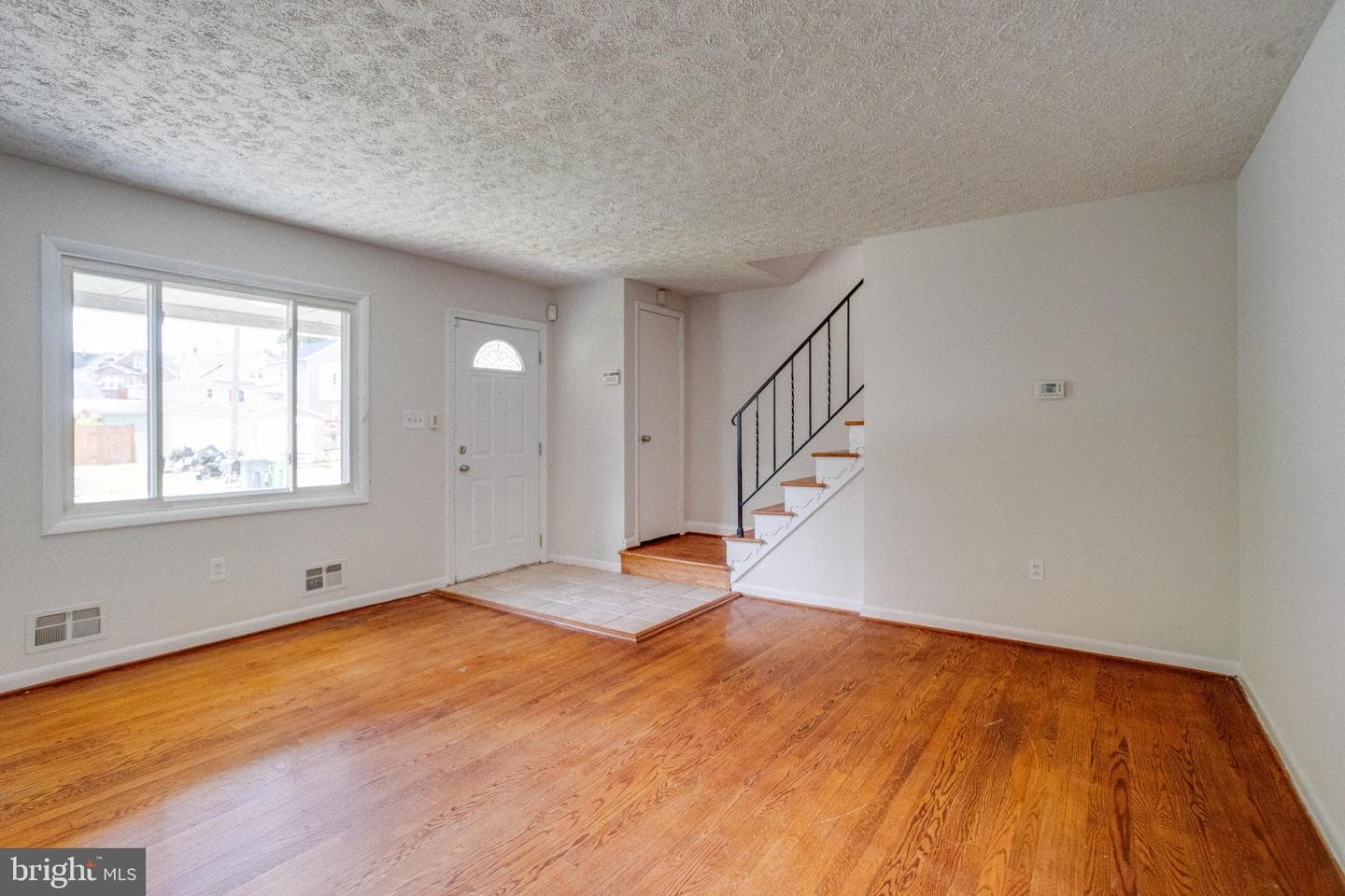 4600 Seifert Avenue photo 7
