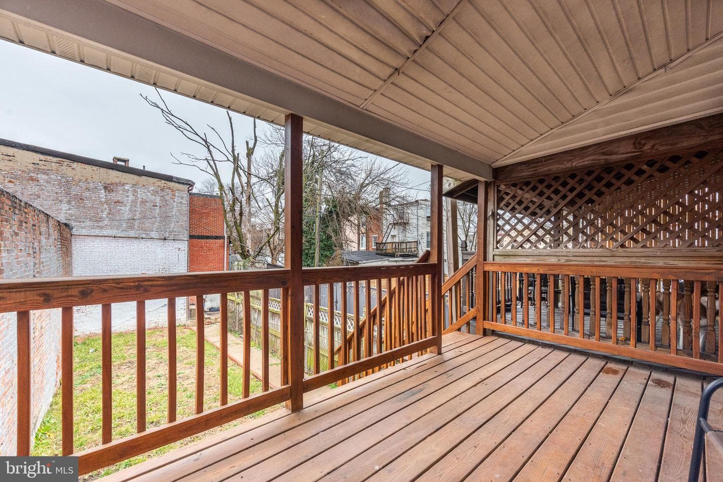 109 S Calhoun Street photo 27