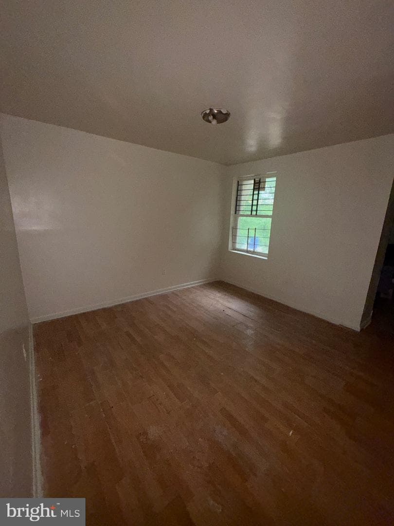 1842 E 28th Street photo 6