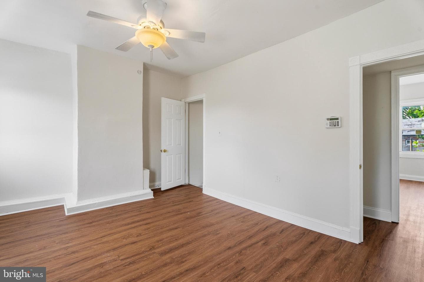 877 W Lombard Street photo 27