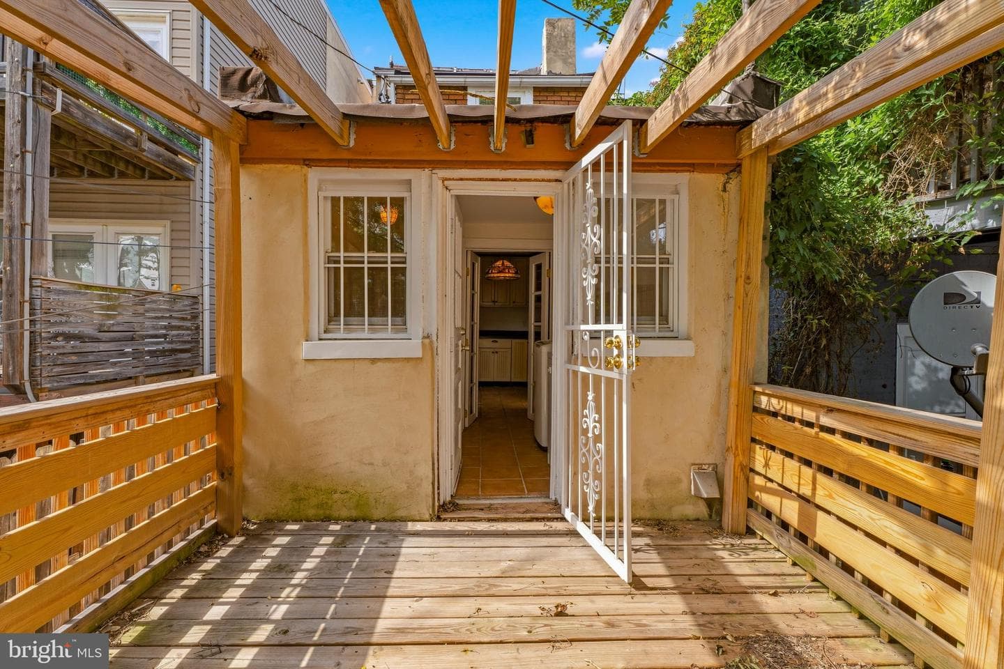 877 W Lombard Street photo 32