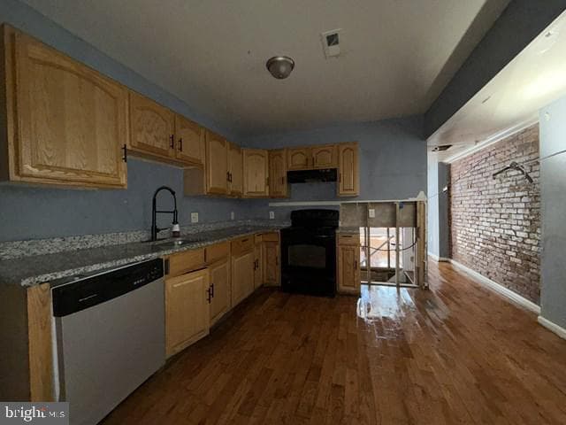 2529 Woodbrook Avenue photo 4