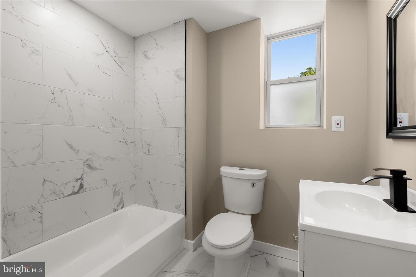 924 N Belnord Avenue photo 21